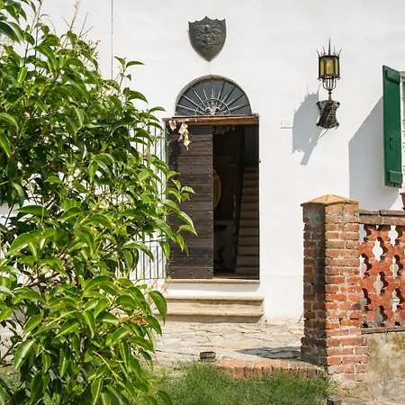 Semesterbostad Ca' Ordano, Casale Con Vigneto In Monferrato Camino